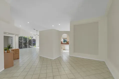 7375 Sterling Falls Lane Boynton Beach FL 33437