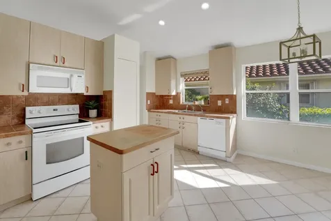 7375 Sterling Falls Lane Boynton Beach FL 33437