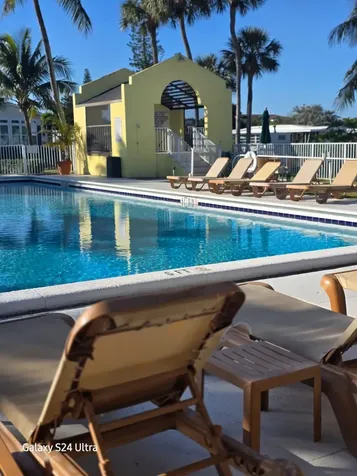 3271 Fairway Drive Pompano Beach FL 33069