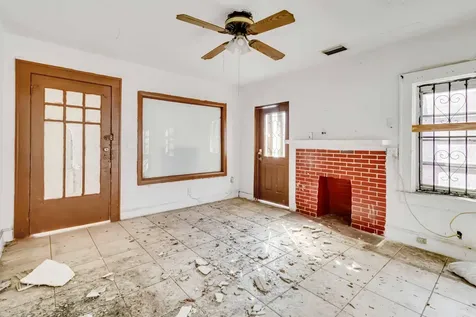 1839 Nw 49th Street Miami FL 33142