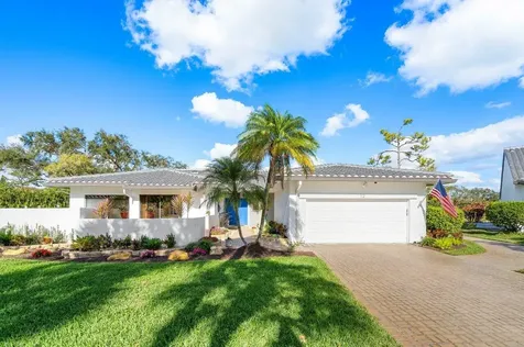 72 Northwoods Circle Boynton Beach FL 33436
