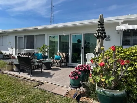 100 Golfview Terrace Boynton Beach FL 33426
