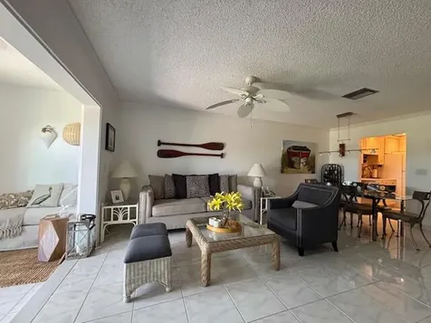 100 Golfview Terrace Boynton Beach FL 33426