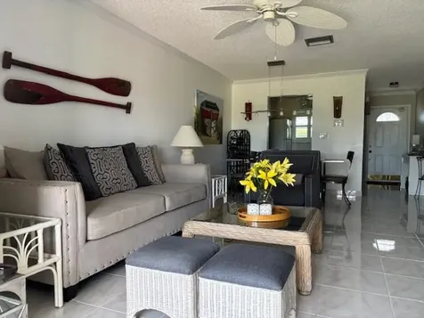 100 Golfview Terrace Boynton Beach FL 33426