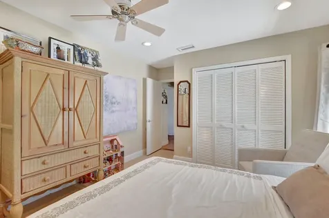 3026 Ne 6th Drive Boca Raton FL 33431