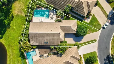 2011 Nw 56th Street Boca Raton FL 33496