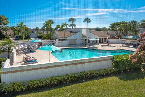 7485 Glendevon Lane Delray Beach FL 33446