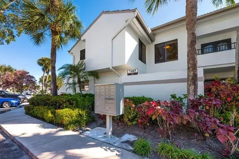 7485 Glendevon Lane Delray Beach FL 33446