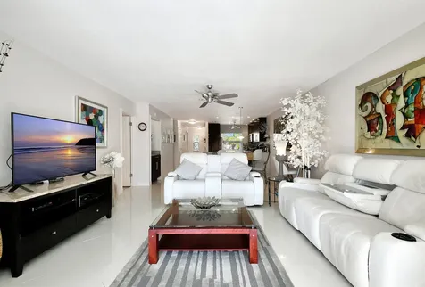 21219 Lago Circle Boca Raton FL 33433