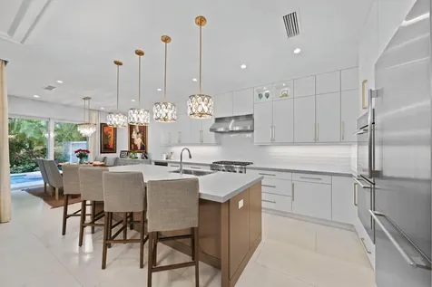 436 Ne Wavecrest Way Boca Raton FL 33432