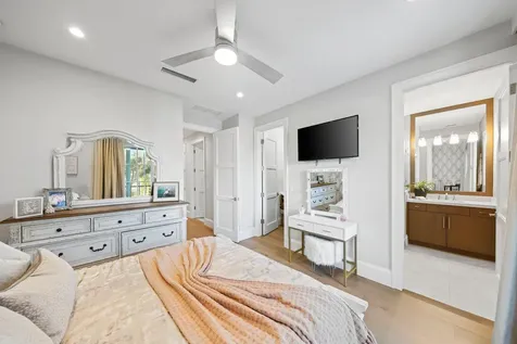 436 Ne Wavecrest Way Boca Raton FL 33432