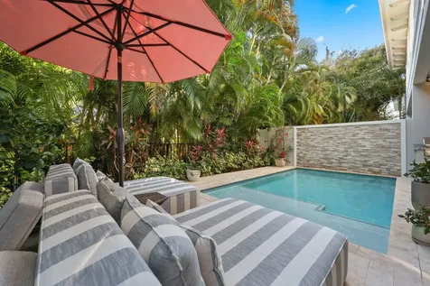 436 Ne Wavecrest Way Boca Raton FL 33432