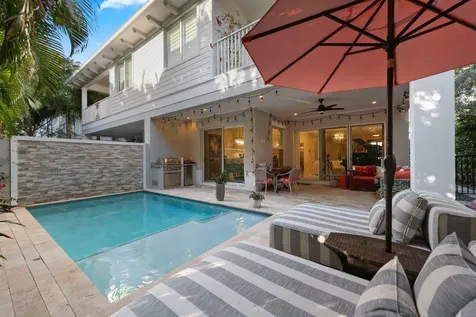 436 Ne Wavecrest Way Boca Raton FL 33432