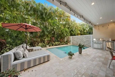 436 Ne Wavecrest Way Boca Raton FL 33432