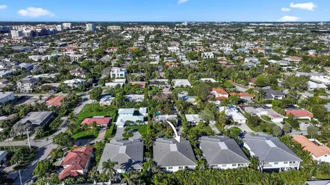 436 Ne Wavecrest Way Boca Raton FL 33432