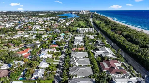 436 Ne Wavecrest Way Boca Raton FL 33432