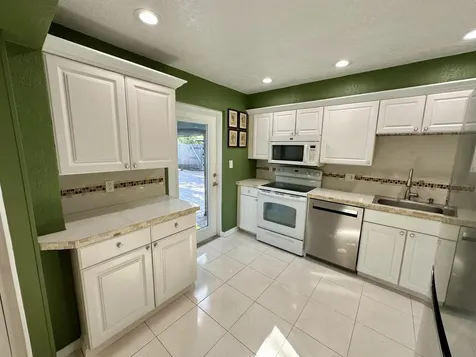 4260 Ne 11th Avenue Pompano Beach FL 33064