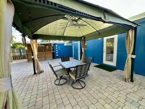 4260 Ne 11th Avenue Pompano Beach FL 33064