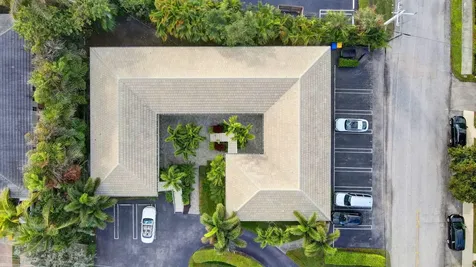 100 Venetian Drive Delray Beach FL 33483