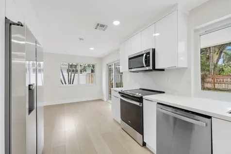 700 W Camino Real Boca Raton FL 33486