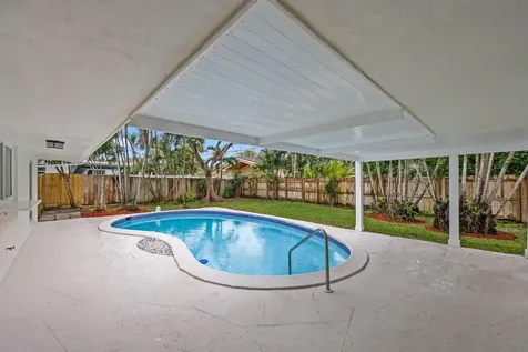 700 W Camino Real Boca Raton FL 33486