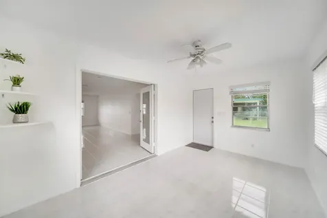 9338 Southampton Place Boca Raton FL 33434