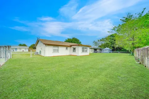 9338 Southampton Place Boca Raton FL 33434