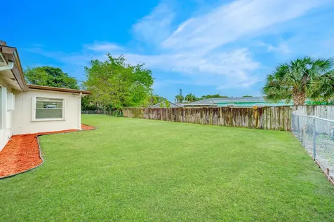 9338 Southampton Place Boca Raton FL 33434