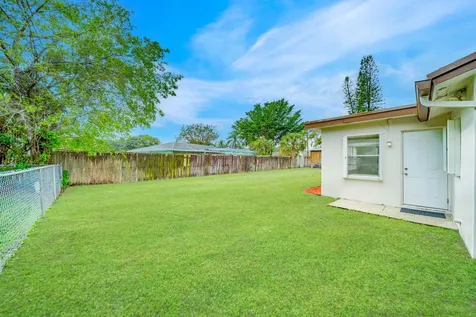 9338 Southampton Place Boca Raton FL 33434