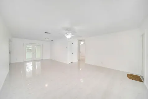 9338 Southampton Place Boca Raton FL 33434