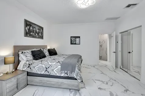 2483 Nw 66th Drive Boca Raton FL 33496