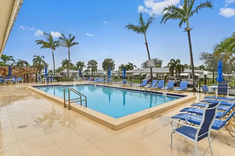 201 Country Lane Boynton Beach FL 33435