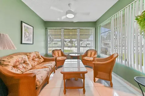 201 Country Lane Boynton Beach FL 33435