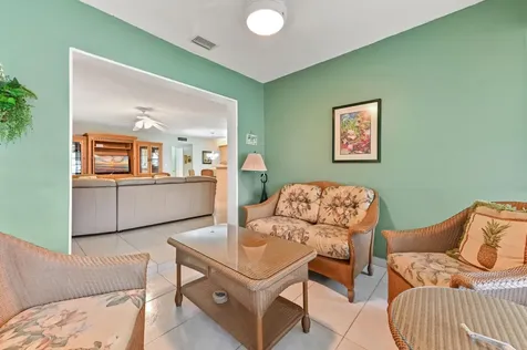 201 Country Lane Boynton Beach FL 33435