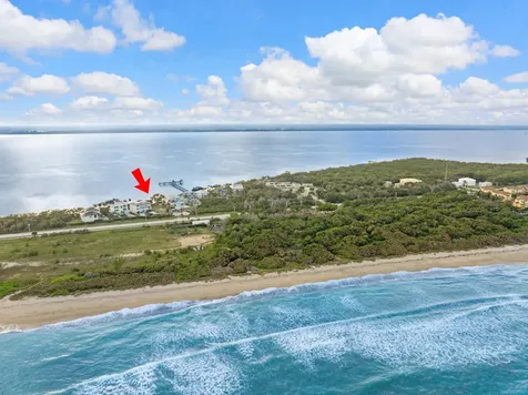 7671 Pelican Pointe Drive Jensen Beach FL 34957