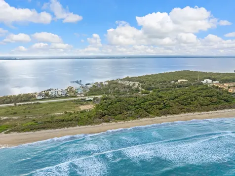7671 Pelican Pointe Drive Jensen Beach FL 34957