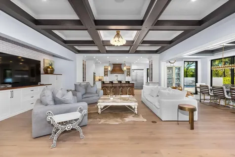 39 Country Road Village of Golf FL 33436