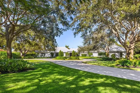 39 Country Road Village of Golf FL 33436
