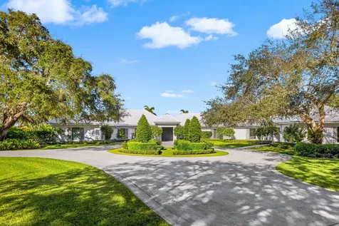 39 Country Road Village of Golf FL 33436