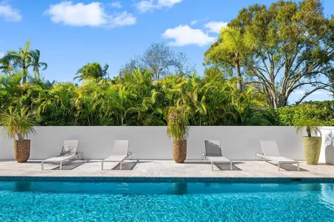39 Country Road Village of Golf FL 33436