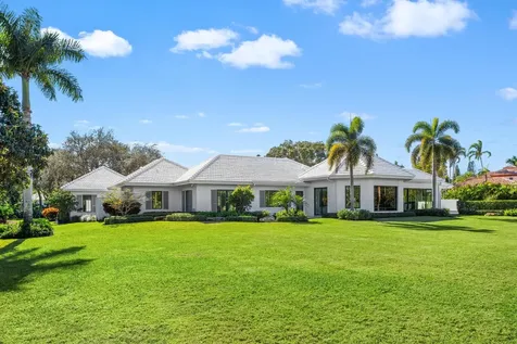 39 Country Road Village of Golf FL 33436