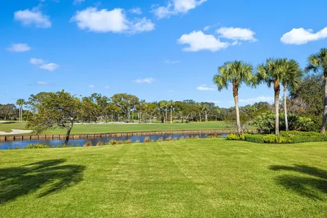 39 Country Road Village of Golf FL 33436