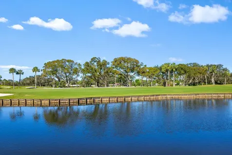 39 Country Road Village of Golf FL 33436