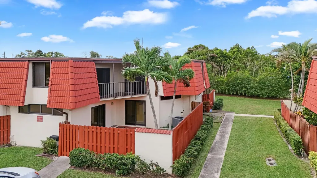 3798 Victoria Drive West Palm Beach FL 33406