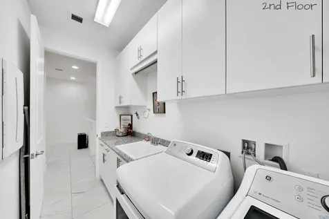 4821 Pointe Midtown Road Palm Beach Gardens FL 33418