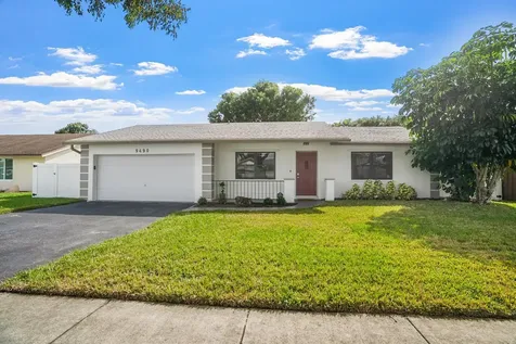 9490 Richmond Circle Boca Raton FL 33434