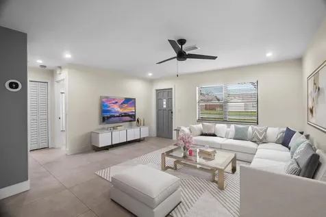 9490 Richmond Circle Boca Raton FL 33434