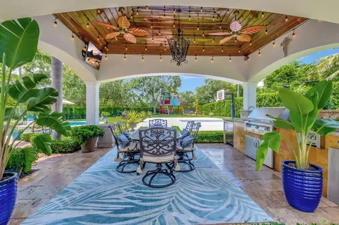 285 Nw 6th Street Boca Raton FL 33432