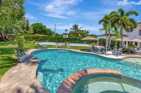 285 Nw 6th Street Boca Raton FL 33432