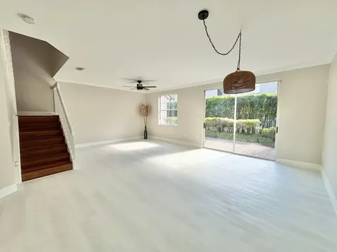 20931 Via Oleander Boca Raton FL 33428